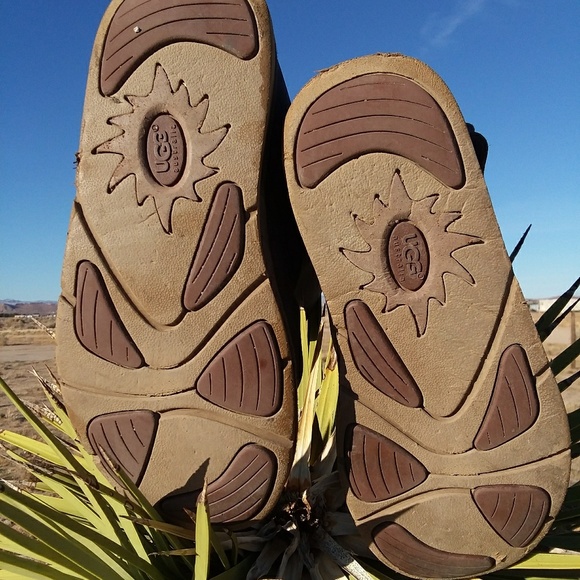 Ugg Awesome Brown Moto/Bomber Boots:sz9 - Picture 4 of 8